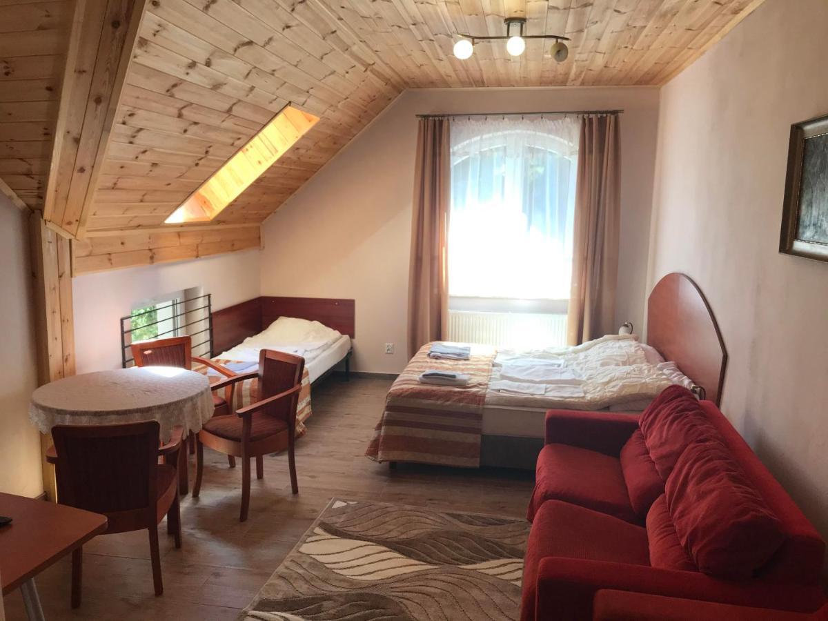 Gosciniec Twoje Mazury Nad Jeziorem Sniardwy Tuz Obok Plazy Новые Гуты Экстерьер фото