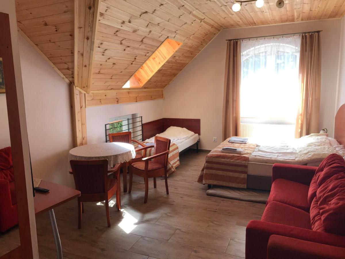 Gosciniec Twoje Mazury Nad Jeziorem Sniardwy Tuz Obok Plazy Новые Гуты Экстерьер фото